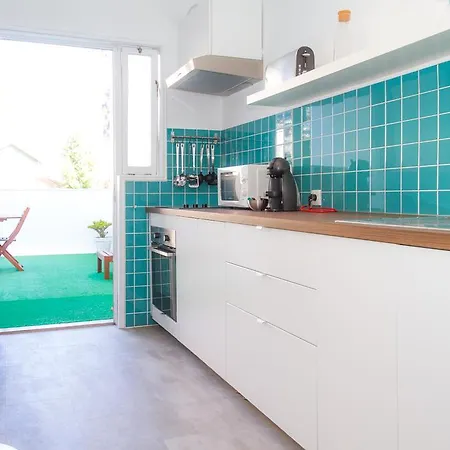 Liiiving In | Downtown Delight Apartment Porto