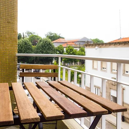 Liiiving In | Downtown Delight Apartman Porto